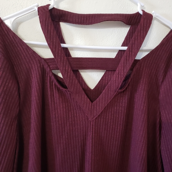 Doe & Rae Medium Cold Shoulder Ribbed Dress - Picture 2 of 5